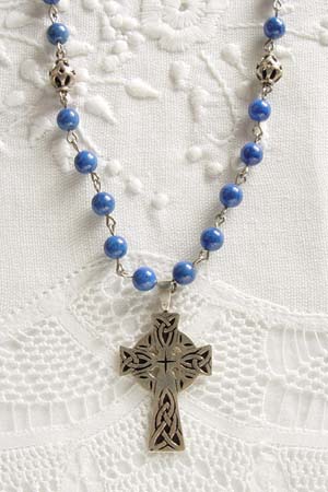 Lapis Lazuli w 1-1/2 in celtic cross